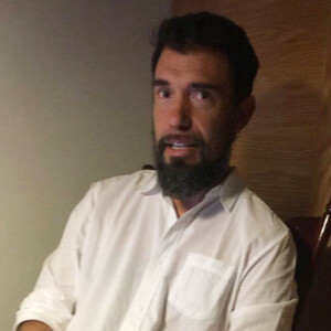 Héctor Castañón